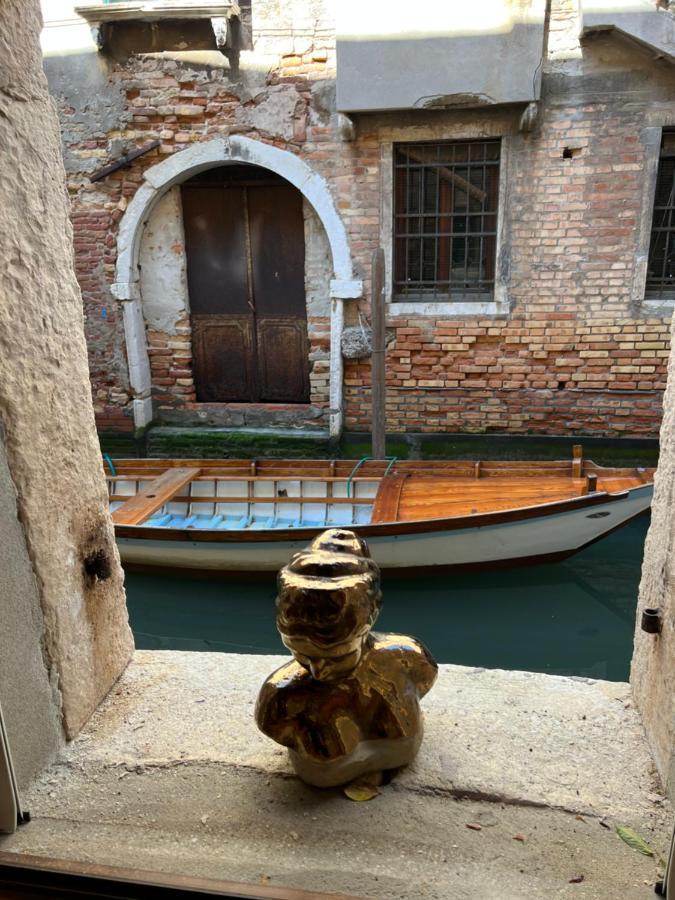 Casa Al Ponte Scudi - 4 Windows On The Canal Βενετία Εξωτερικό φωτογραφία